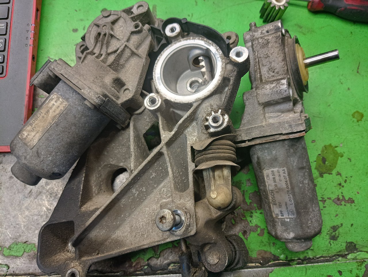 Durashift знову в строю: Ваш експертний посібник з ремонту механізму вибору та включення передач